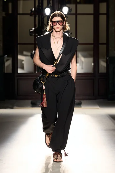 Look 34